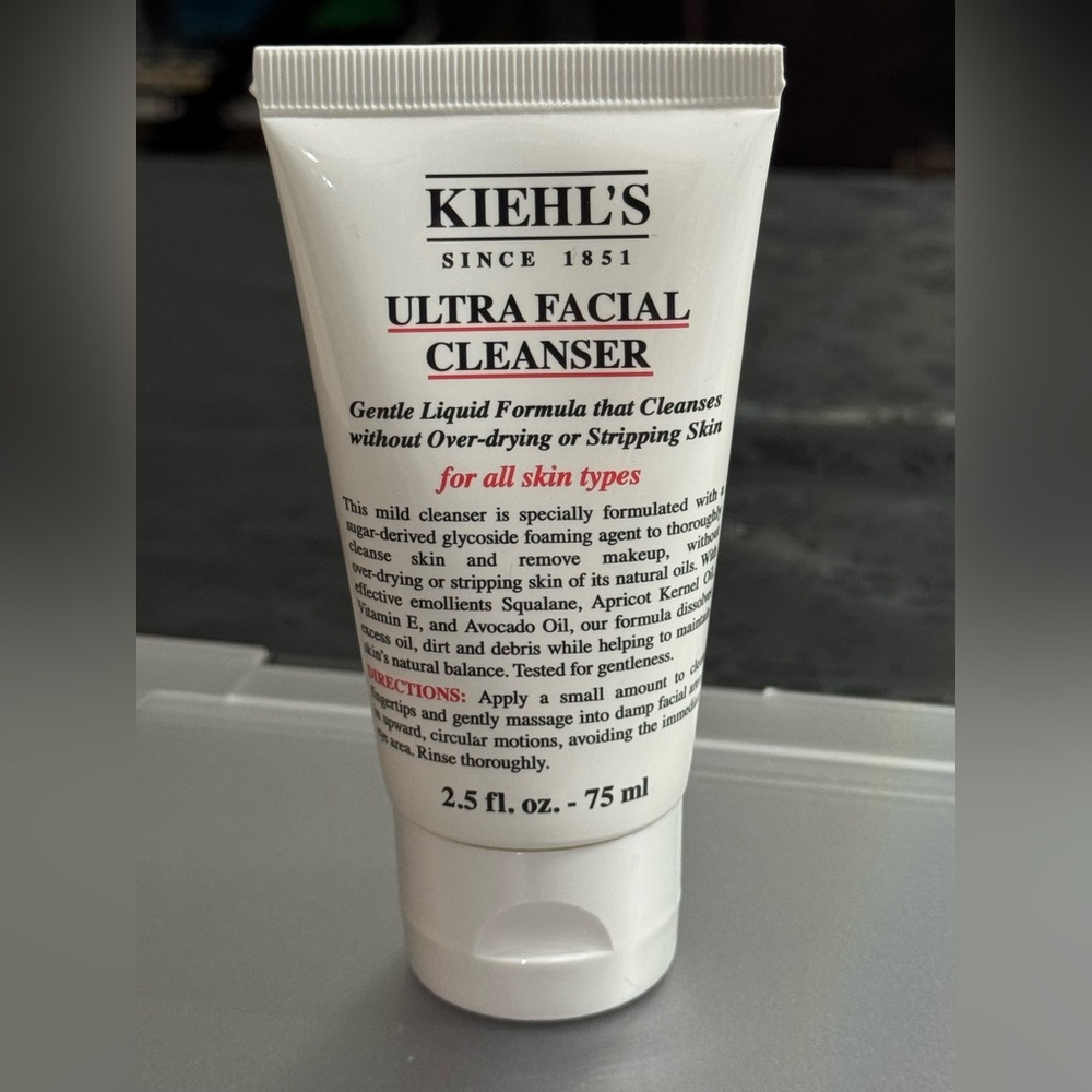 KIEHLS ULTRA FACIAL CLEANSER (NEW NO BOX)